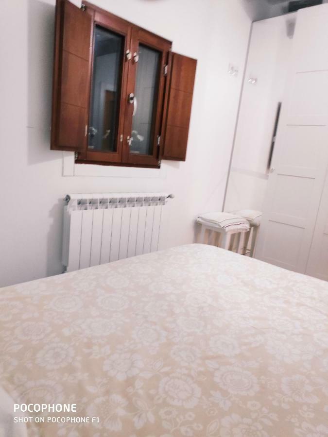 Apartamento Sayly Burgo Esterno foto